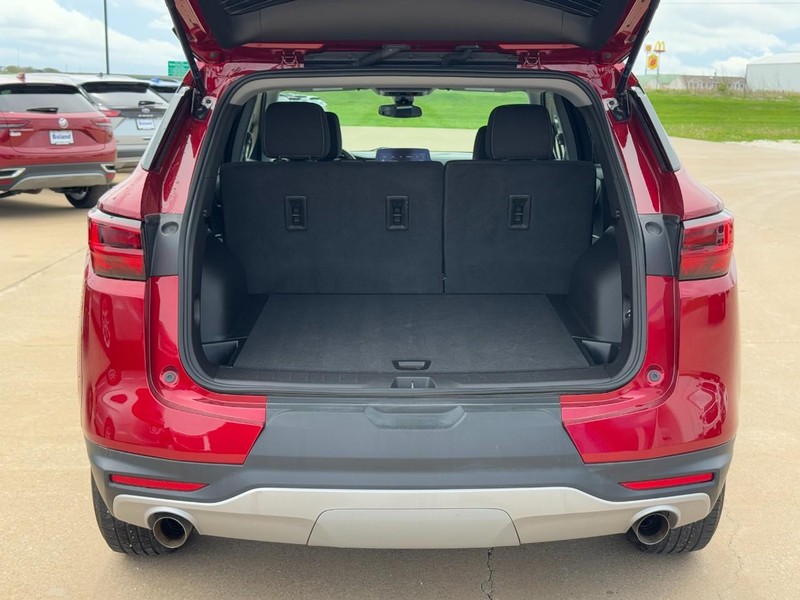 Chevrolet Blazer Vehicle Image 05