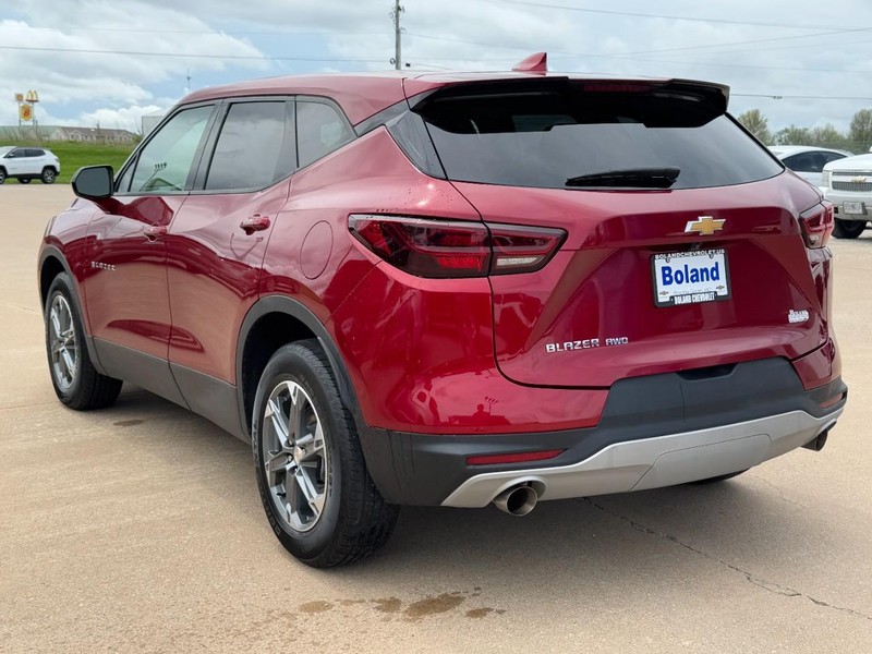 Chevrolet Blazer Vehicle Image 06