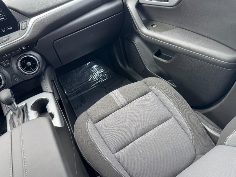 Chevrolet Blazer Vehicle Image 15