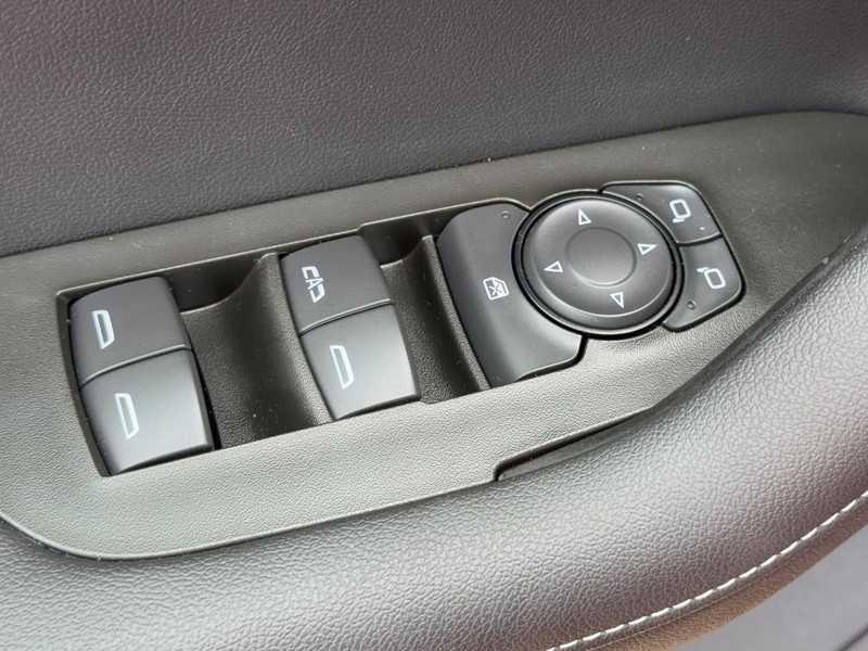 Chevrolet Blazer Vehicle Image 21