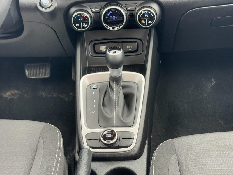 Hyundai Venue Vehicle Image 14