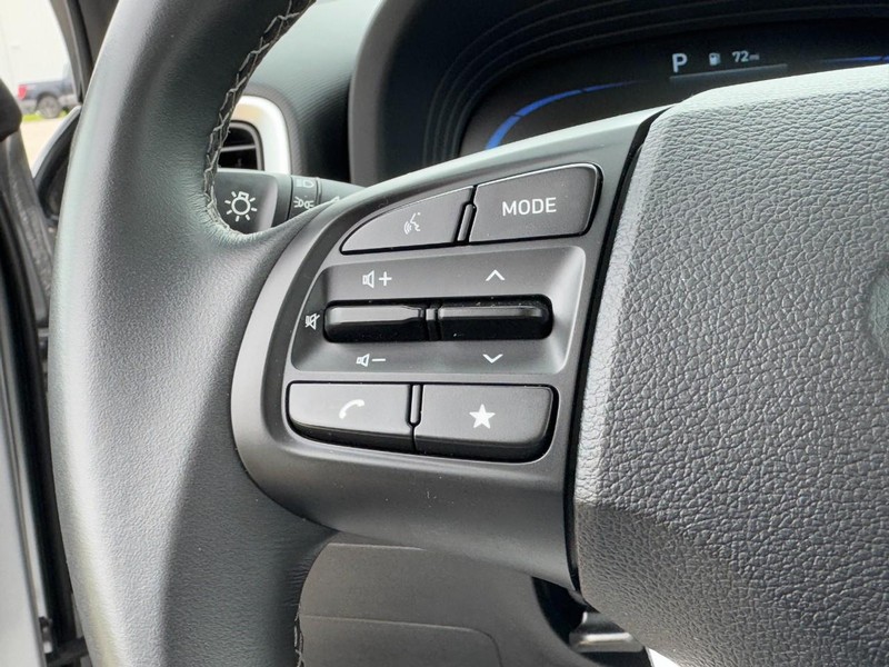 Hyundai Venue Vehicle Image 16