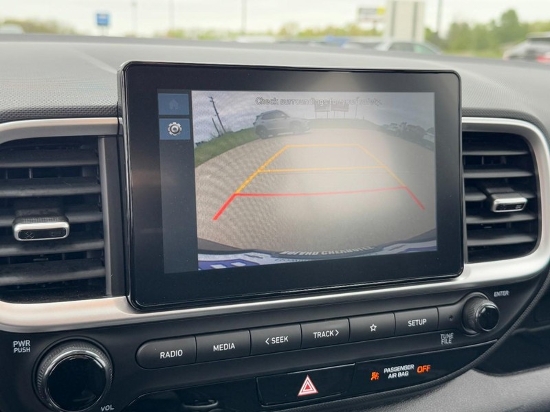 Hyundai Venue Vehicle Image 20