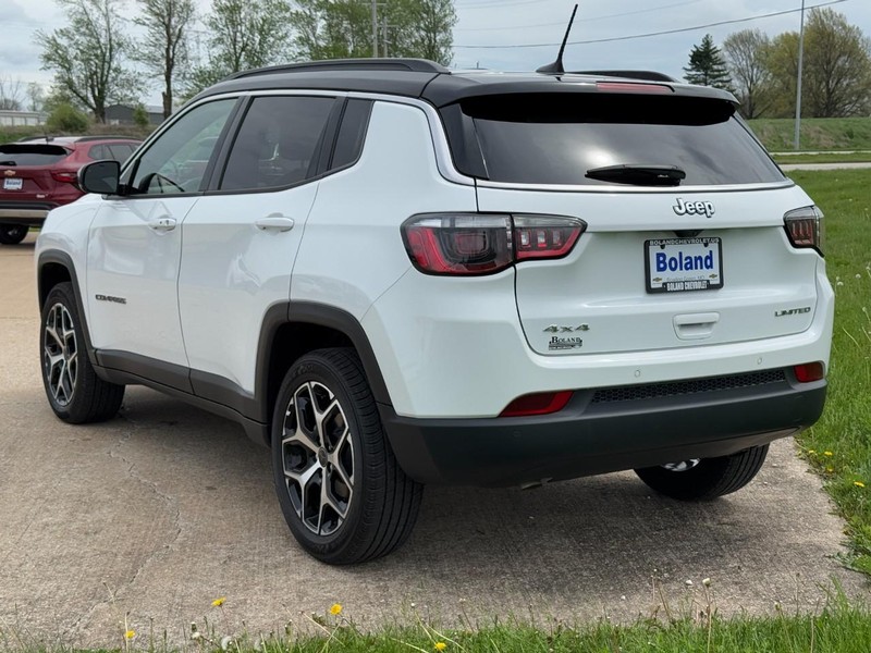 Jeep Compass Vehicle Image 06