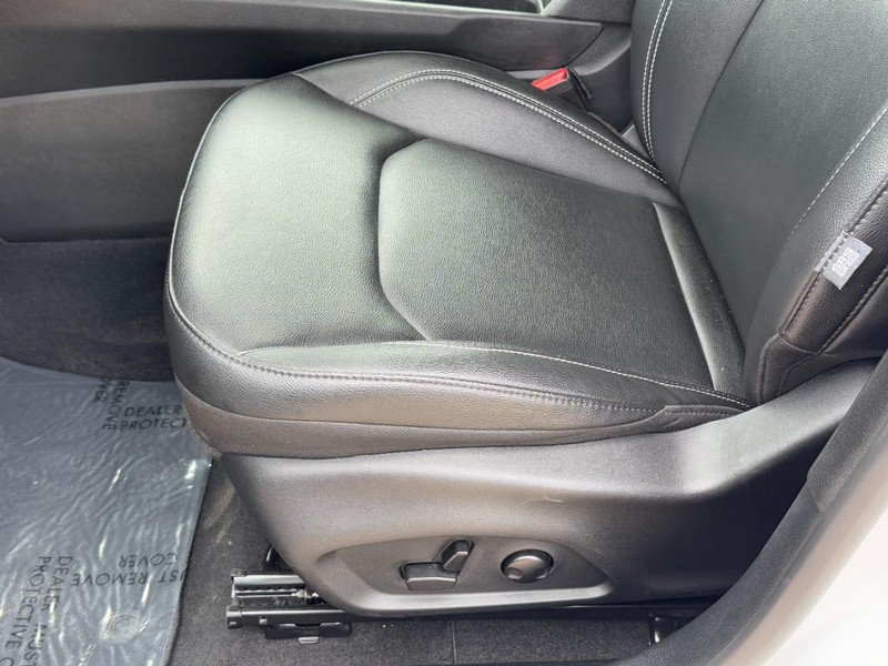 Jeep Compass Vehicle Image 23