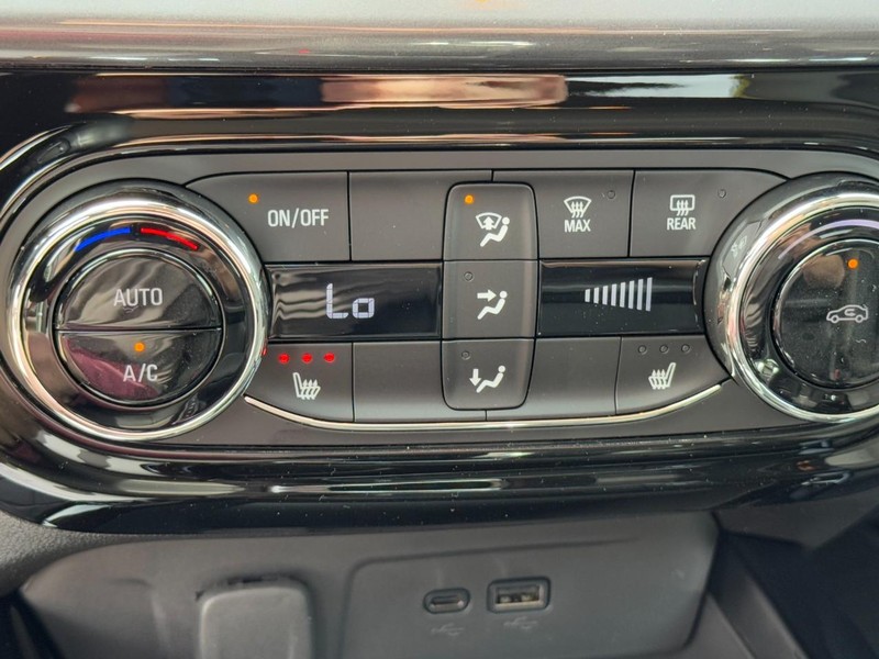 Chevrolet Trax Vehicle Image 12