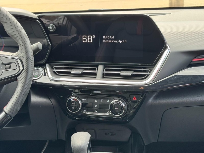 Chevrolet Trax Vehicle Image 08