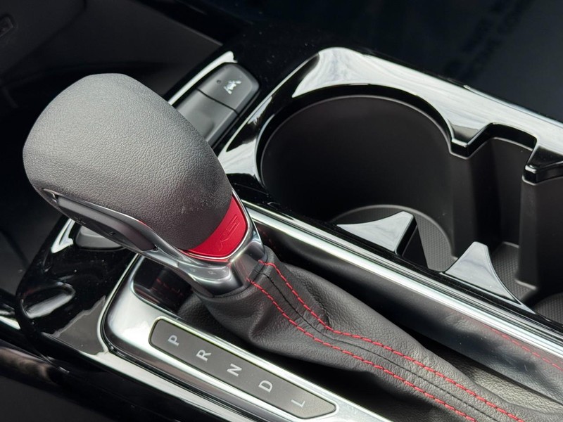 Chevrolet Trax Vehicle Image 12