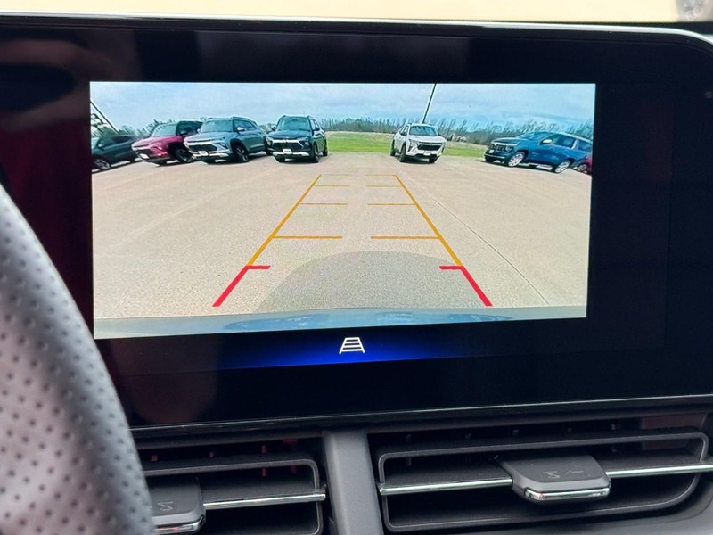 Chevrolet Trax Vehicle Image 14