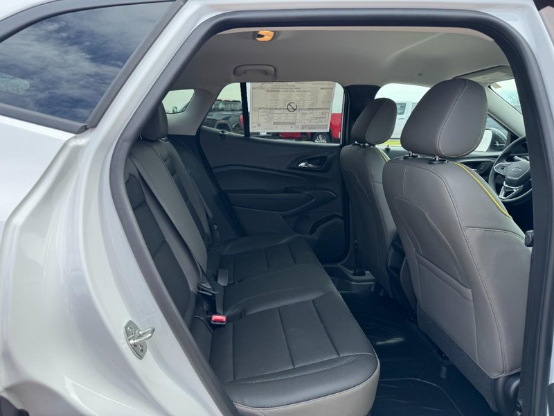 Chevrolet Trax Vehicle Image 05