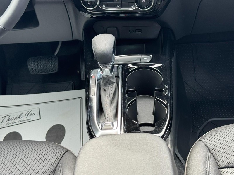 Chevrolet Trax Vehicle Image 09