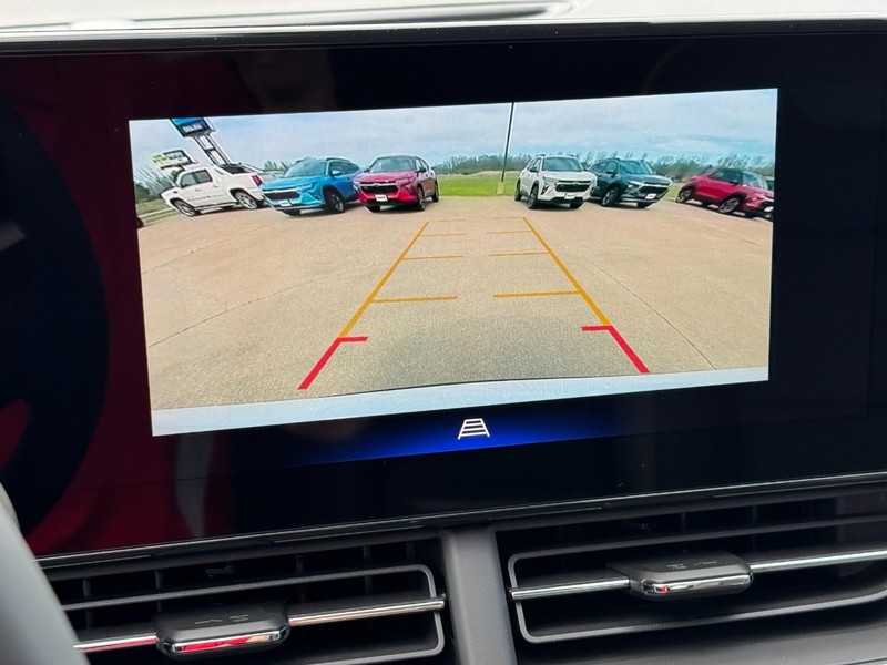 Chevrolet Trax Vehicle Image 13