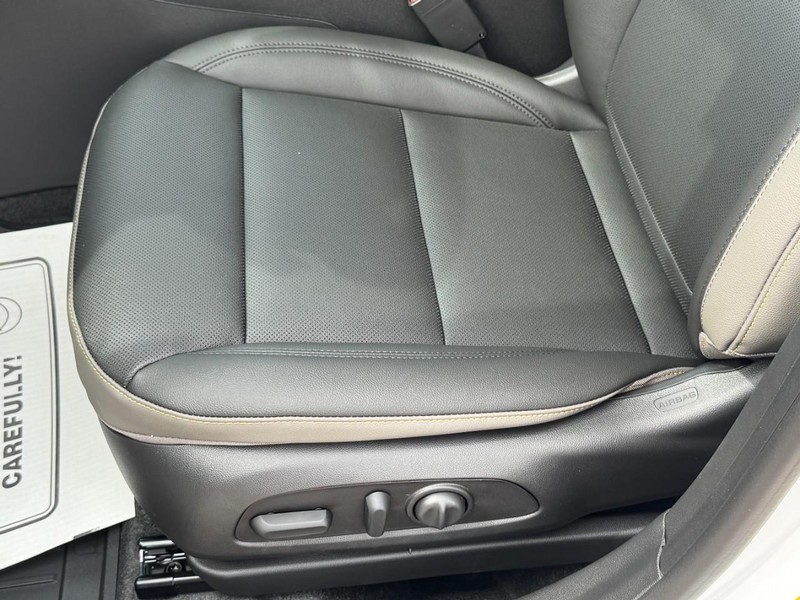 Chevrolet Trax Vehicle Image 14