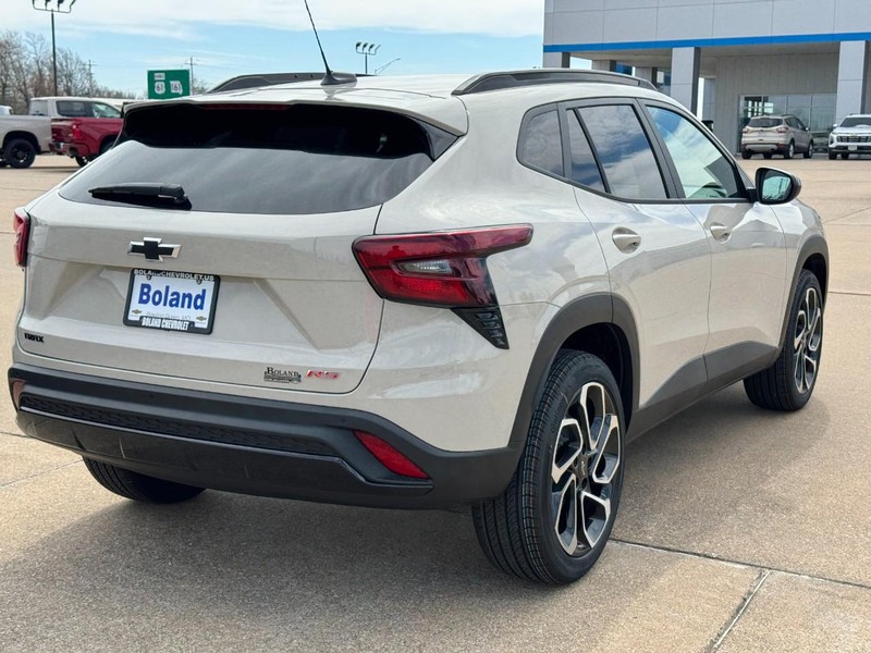 Chevrolet Trax Vehicle Image 03