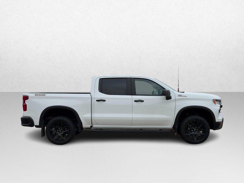 Chevrolet Silverado 1500 Vehicle Image 02