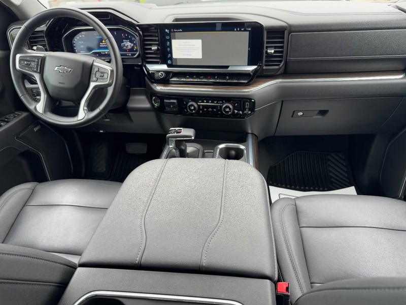 Chevrolet Silverado 1500 Vehicle Image 11
