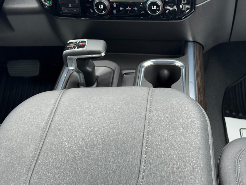 Chevrolet Silverado 1500 Vehicle Image 14