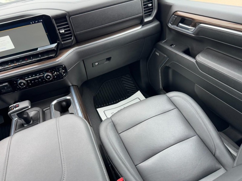 Chevrolet Silverado 1500 Vehicle Image 15
