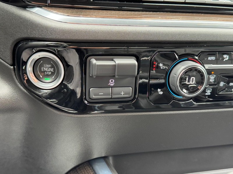 Chevrolet Silverado 1500 Vehicle Image 19