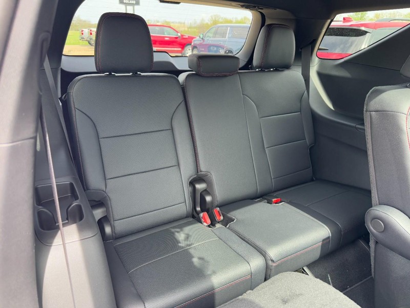 Chevrolet Traverse Vehicle Image 06