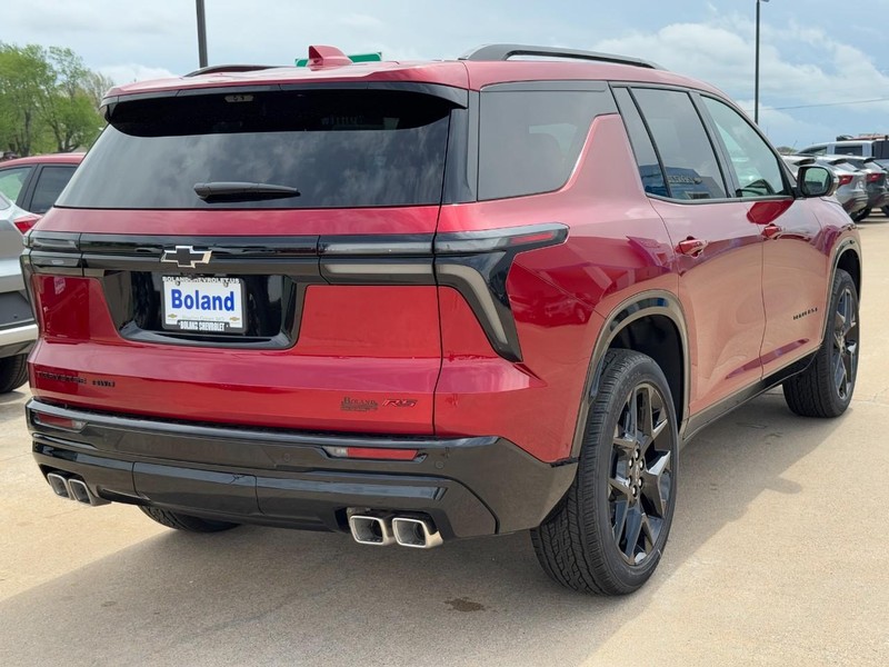 Chevrolet Traverse Vehicle Image 03