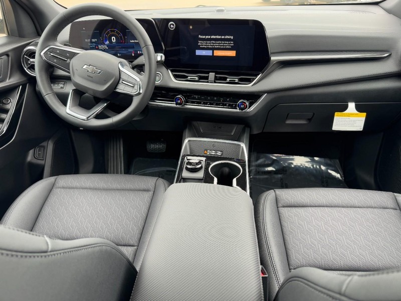 Chevrolet Equinox Vehicle Image 06