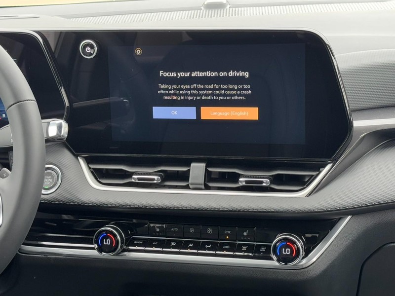 Chevrolet Equinox Vehicle Image 08