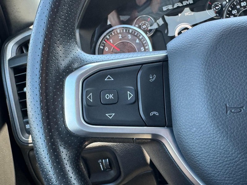 Ram 1500 Vehicle Image 16