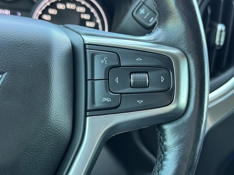 Chevrolet Silverado 1500 Vehicle Image 17