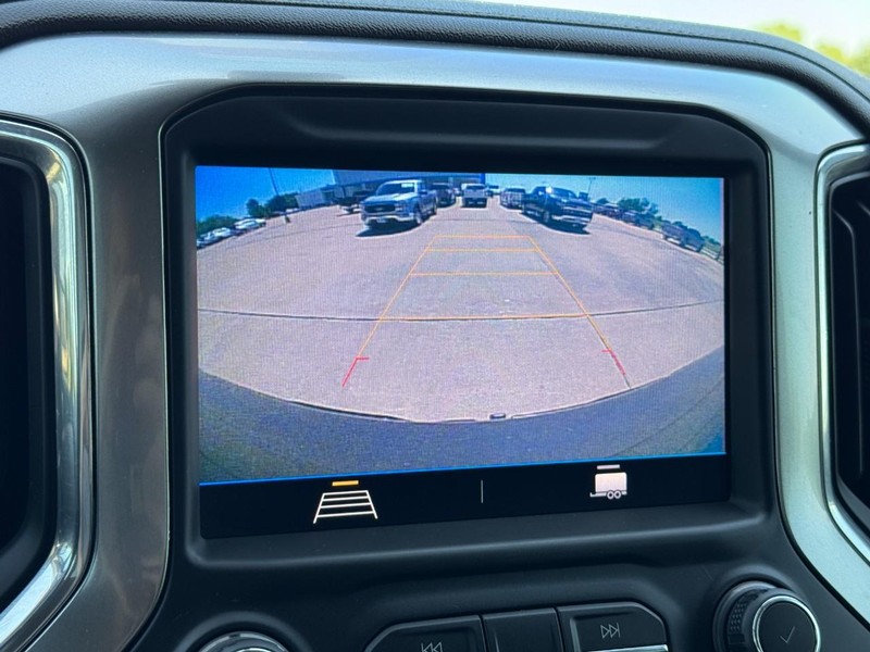 Chevrolet Silverado 1500 Vehicle Image 21