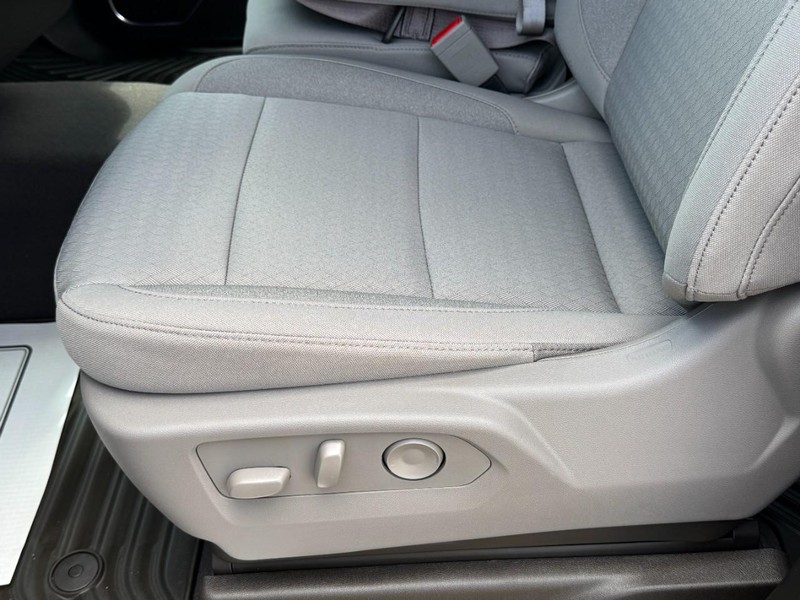 Chevrolet Silverado 1500 Vehicle Image 14