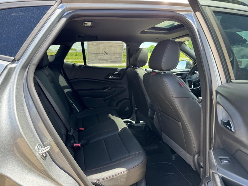 Chevrolet Trax Vehicle Image 05