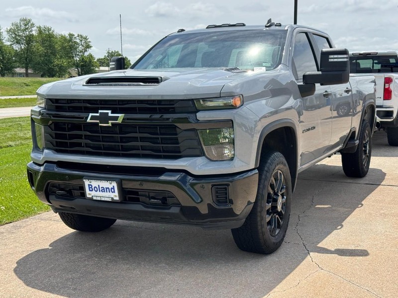 Chevrolet Silverado 2500HD Vehicle Image 08
