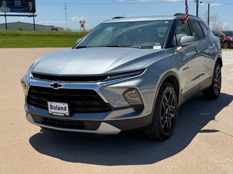 Chevrolet Blazer Vehicle Image 08