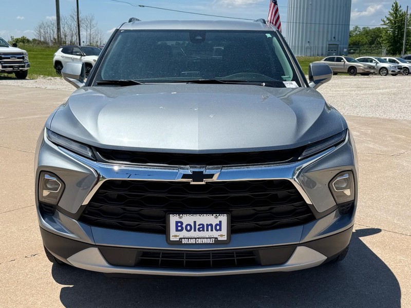 Chevrolet Blazer Vehicle Image 09