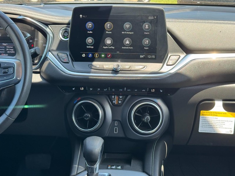 Chevrolet Blazer Vehicle Image 13