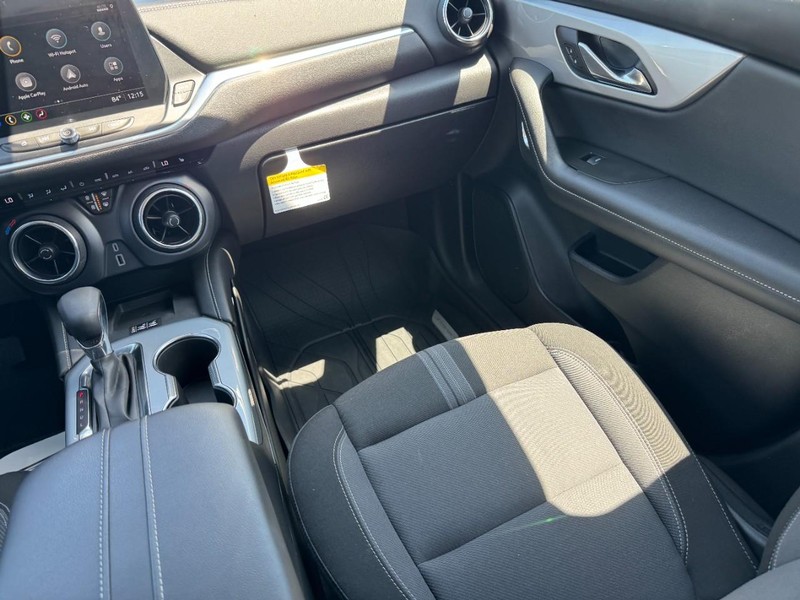 Chevrolet Blazer Vehicle Image 15