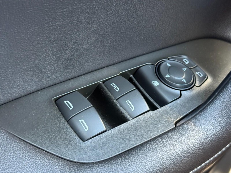 Chevrolet Blazer Vehicle Image 21