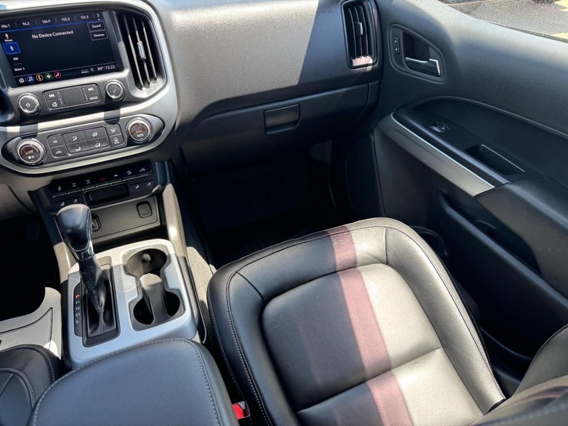 Chevrolet Colorado Vehicle Image 15