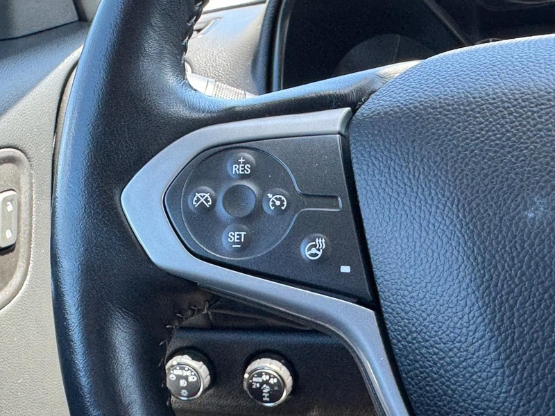 Chevrolet Colorado Vehicle Image 16
