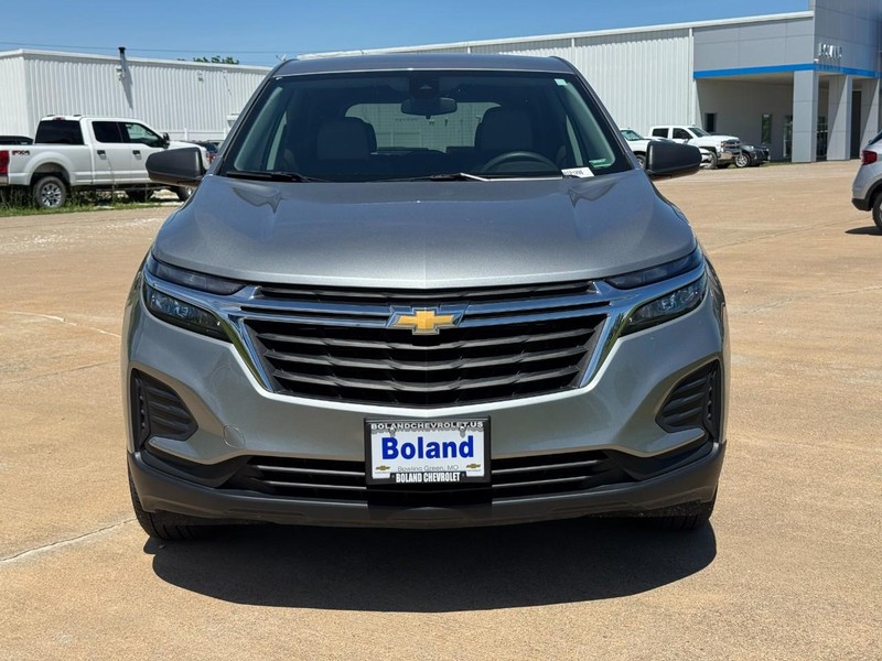 Chevrolet Equinox Vehicle Image 09