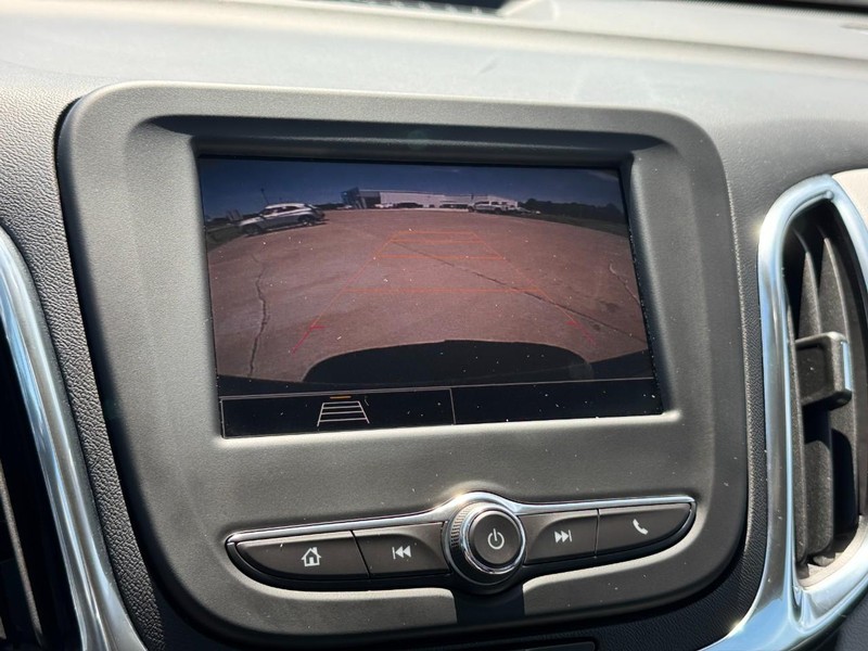 Chevrolet Equinox Vehicle Image 20