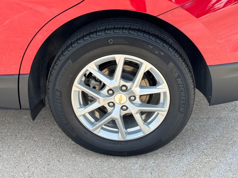 Chevrolet Equinox Vehicle Image 07