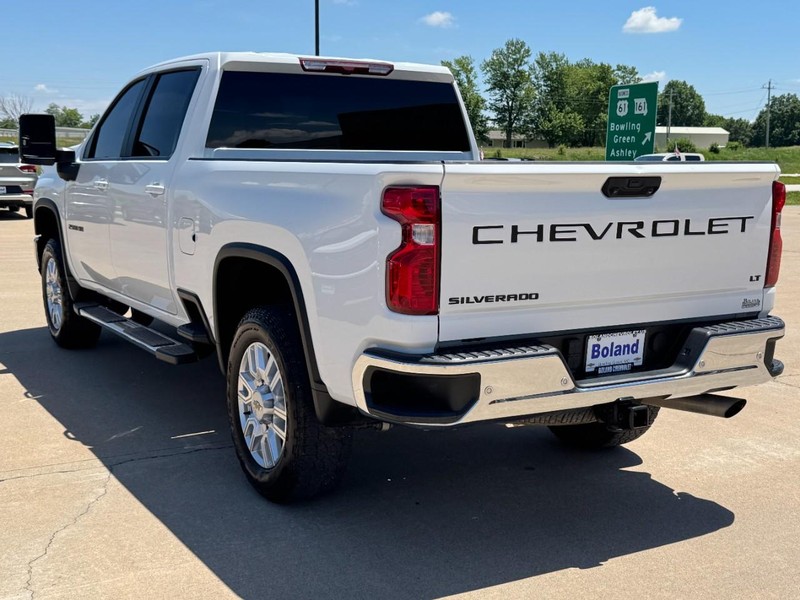 Chevrolet Silverado 2500HD Vehicle Image 06