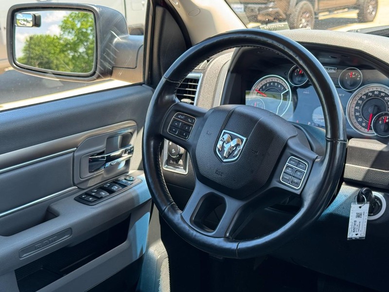 Ram 1500 Vehicle Image 12