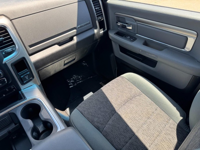 Ram 1500 Vehicle Image 15