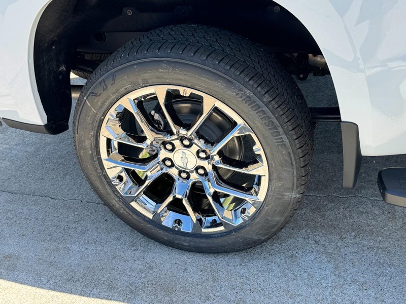Chevrolet Silverado 1500 Vehicle Image 04