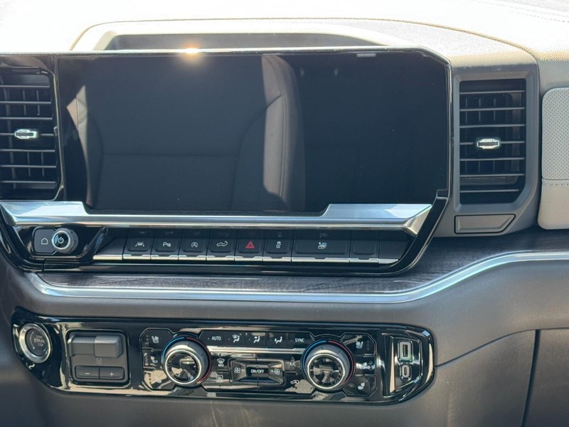 Chevrolet Silverado 1500 Vehicle Image 08