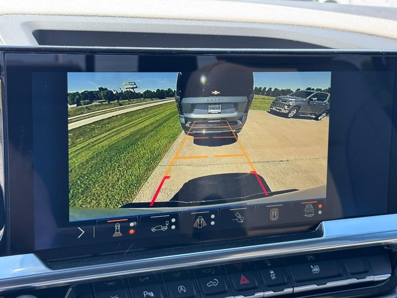 Chevrolet Silverado 1500 Vehicle Image 14