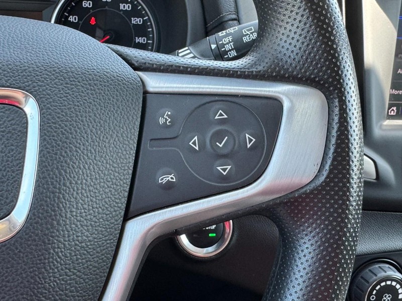GMC Terrain Vehicle Image 17